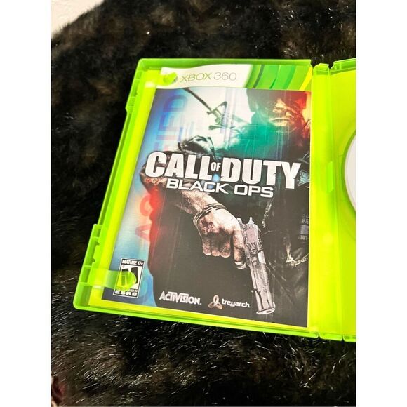 Call of Duty: Black Ops (Xbox 360, 2010)  video game - Picture 4 of 5